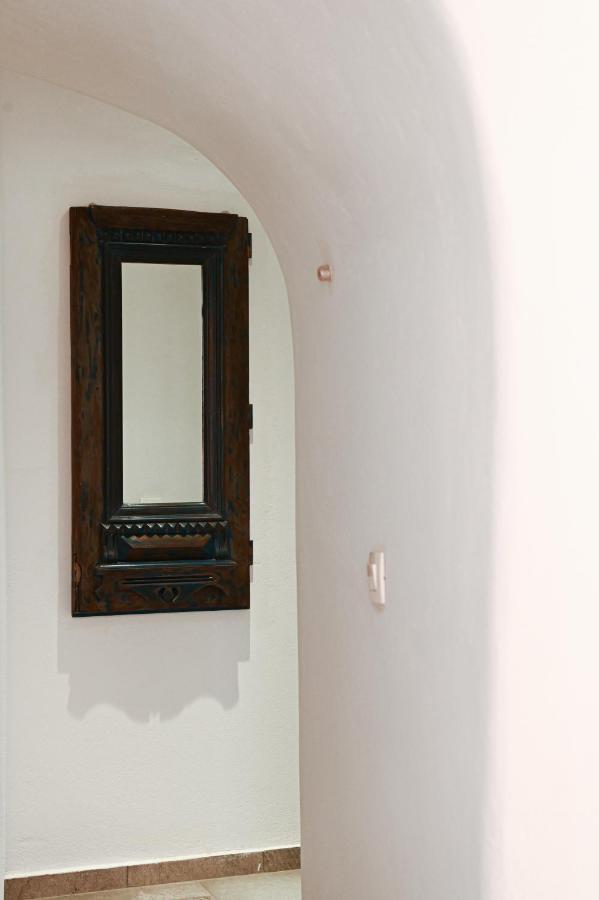 Mati Cave Apartment Karterados (Santorini)